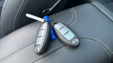 Nissan Qashqai 1.3 DiG-T 160 Tekna 5dr Petrol Hatchback